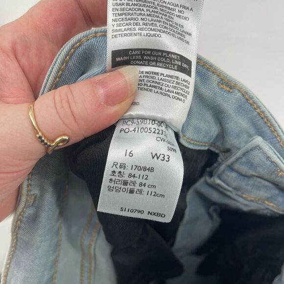 Levi's Women's Ultra High Rise Super Skinny Jeans 5 Pocket Stretch Size 33 - Picture 8 of 10